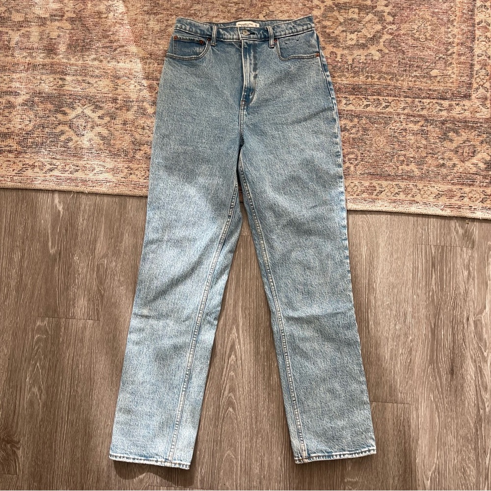 Abercrombie & Fitch 90’s Straight Ultra High Rise Jean, Curve Love